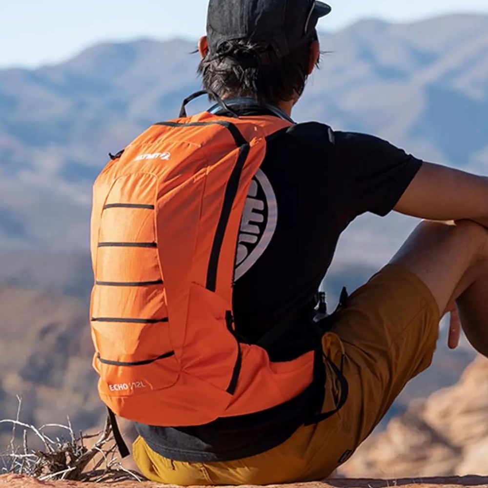 NWT - Klymit Echo 12-Liter Hydration Backpack - orange w/black trim   BH